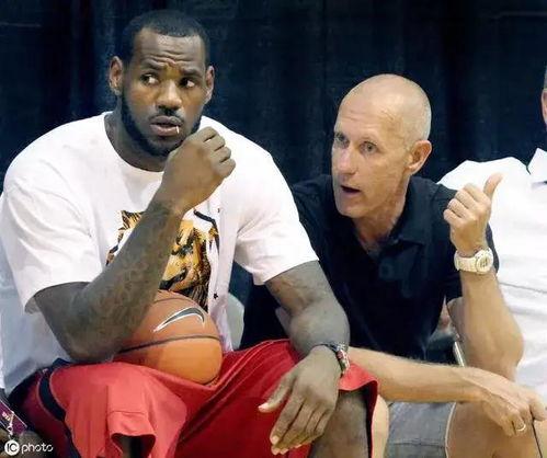 詹姆斯指甲爆料视频高清,高清画面下的惊人真相  第1张